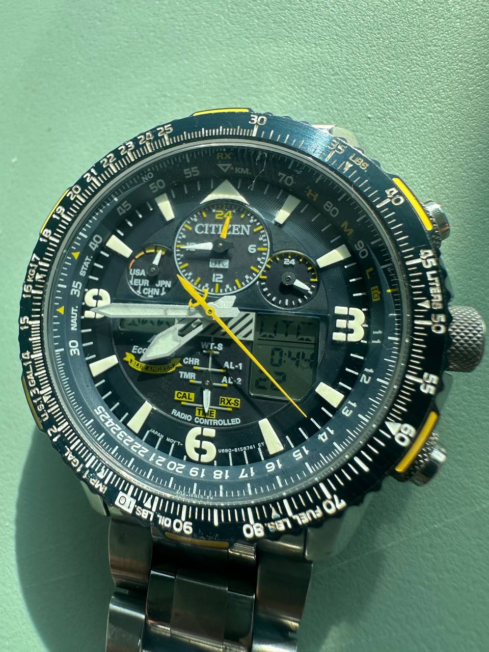 watches visual 13